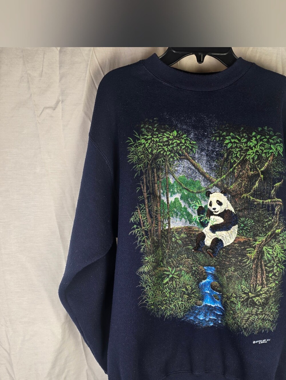 Vintage 90s Stitch Art Panda Embroidered Navy Blue Sweatshirt Sz M